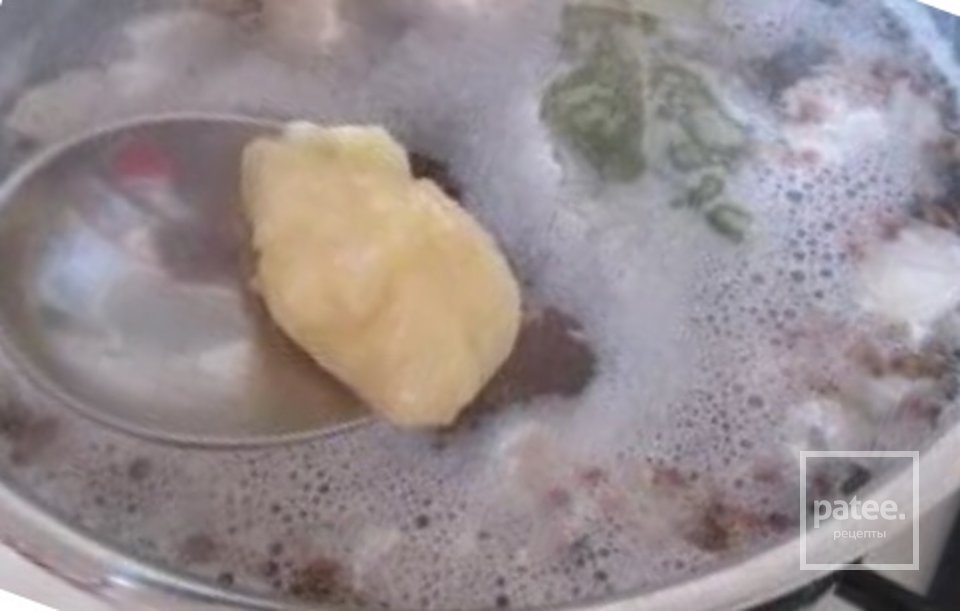 Гречневый суп с грибами и картофельными клецками - Шаг 2