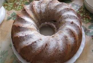 Сметанный кекс с халвой