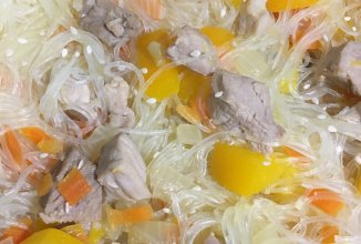 Фунчоза со свининой