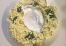 Пшенка с пармезаном и яйцом пашот