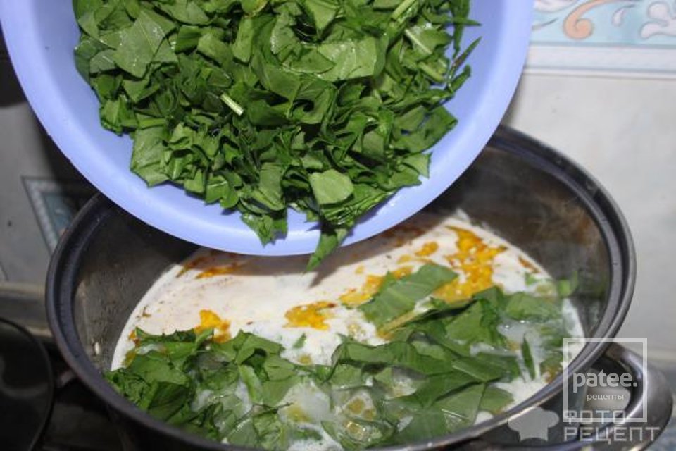 Рецепт: Борщ зеленый "Весенний" - со щавлем, кислым молоком и пшеном - Шаг 10