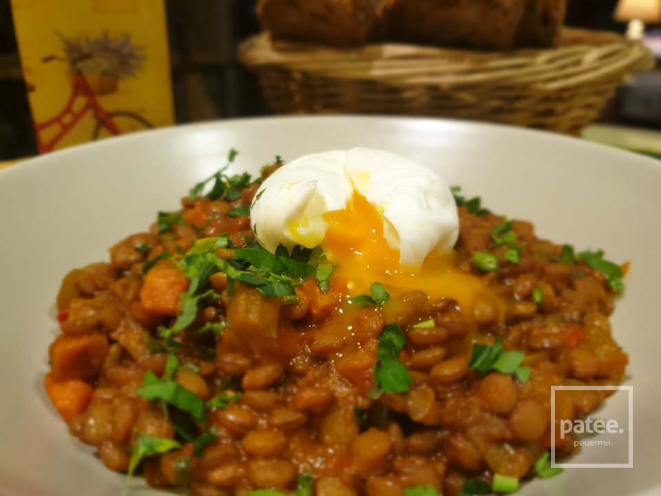 Похлебка из чечевицы с овощами и яйцом - Шаг 15