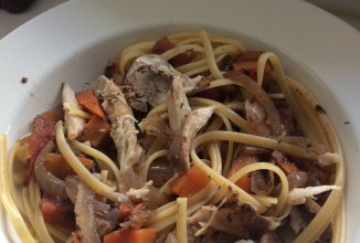 Паста с кроликом в вине