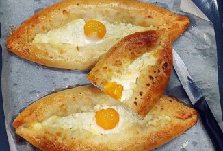 Хачапури по-аджарски