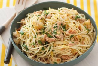 Паста з тунцем у вершковому соусі