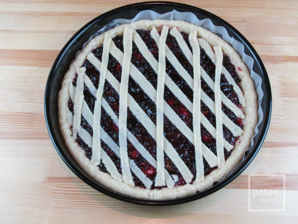 Постный пирог с вареньем - Шаг 6