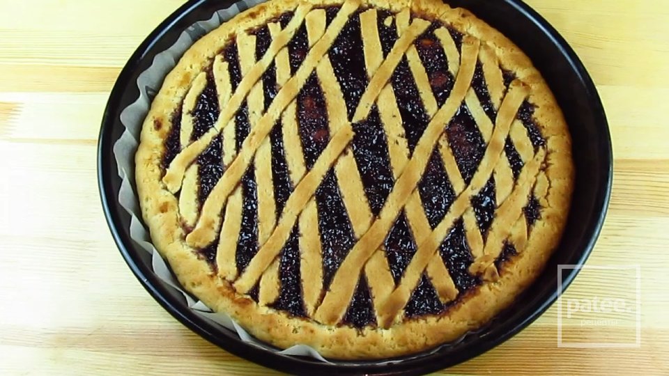 Постный пирог с вареньем - Шаг 7