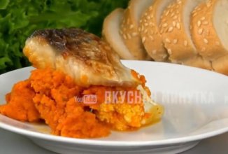 Скумбрия с цветной капустой и морковным пюре