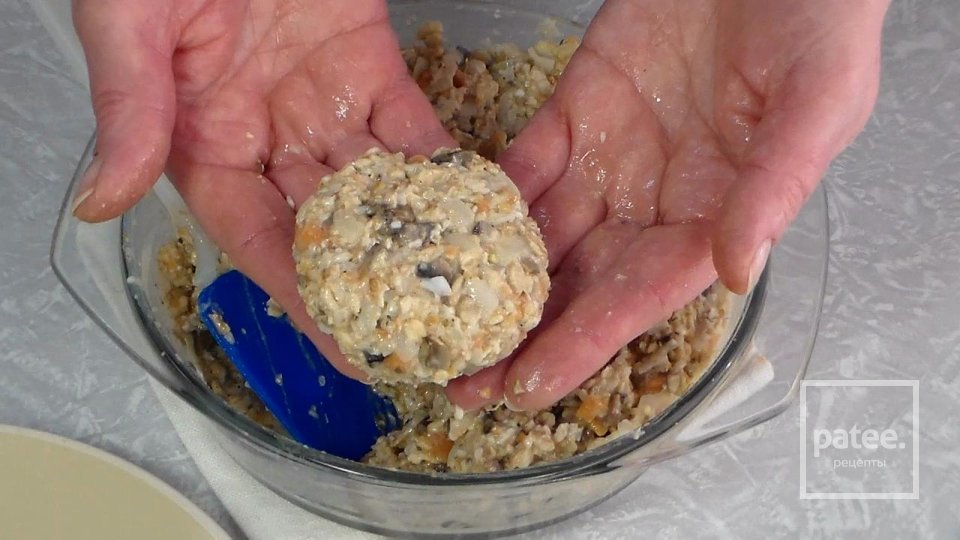 Постные котлеты с грибами - Шаг 8