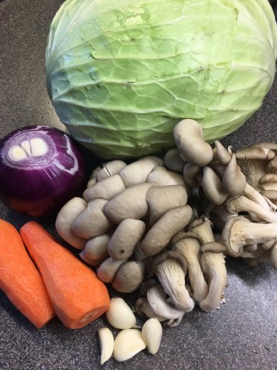 Постная солянка с вешенками - Шаг 1