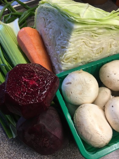 Постный борщ с шампиньонами - Шаг 1