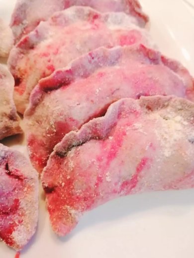 Цветные цельнозерновые вареники с вишней - Шаг 2