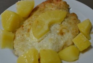 Куриное филе с ананасами