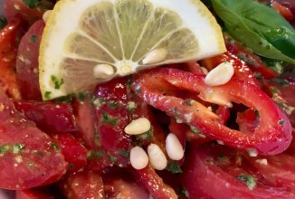 «Алый» салат 🥗 с зелёным песто