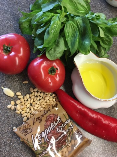 «Алый» салат 🥗 с зелёным песто - Шаг 1