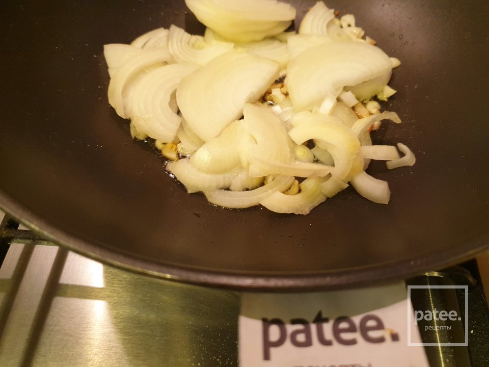 Жареные артишоки с сосисками по-средиземноморски - Шаг 8