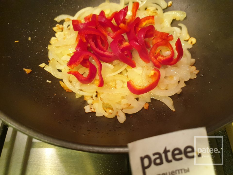 Жареные артишоки с сосисками по-средиземноморски - Шаг 9