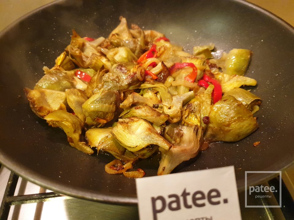 Жареные артишоки с сосисками по-средиземноморски - Шаг 10