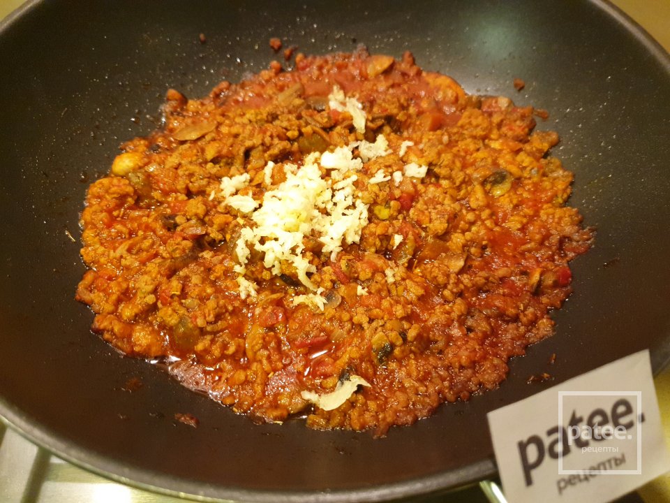 Паста феттучине под соусом болоньезе - Шаг 11