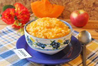 Тыквенная каша с яблоком и рисом