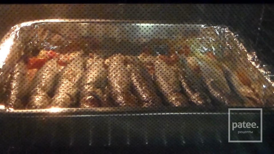 Как приготовить кефаль в духовке с овощами - Шаг 10