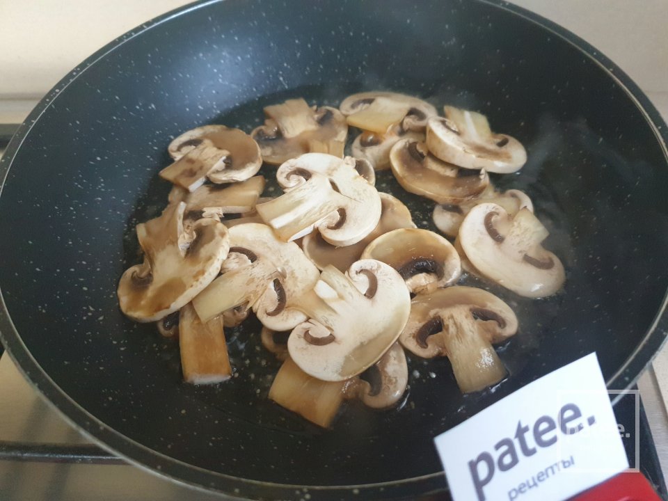 Филе трески с грибами и спаржей - Шаг 6