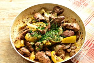 Куриная печень с яблоками в вине