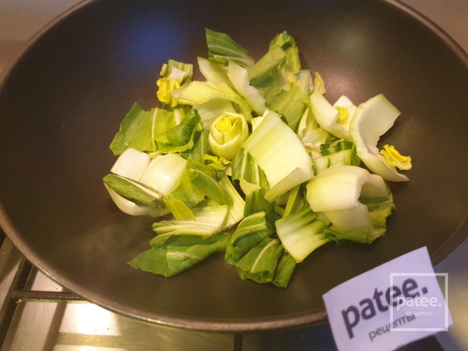 Лапша по-китайски чоу мейн с куриными крылышками - Шаг 10