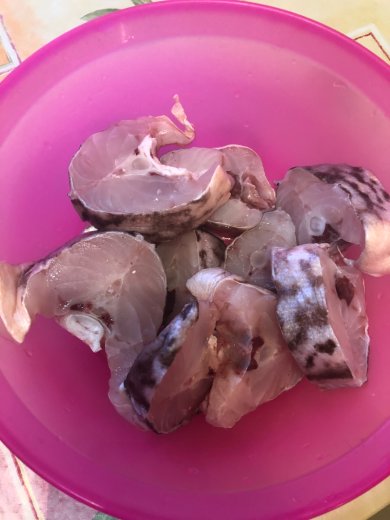 Конгрио с ароматным маслом - Шаг 1