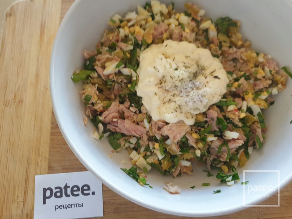 Лёгкая закуска с фаршированными крабовыми палочками - Шаг 8