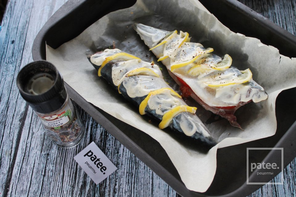 Скумбрия запеченная с помидорами и чесноком - Шаг 13