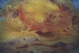 Лазанья с ветчиной и томатами