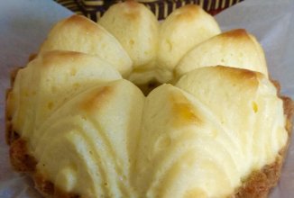 Творожная запеканка на бисквитной основе