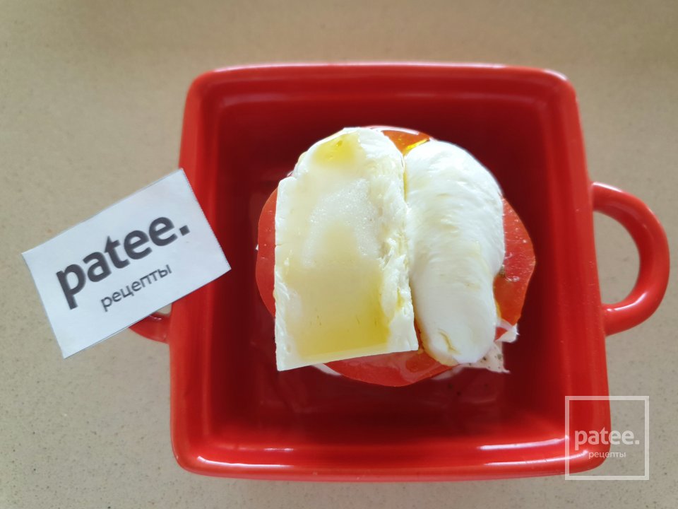 Салат с запеченной моцареллой и клубникой - Шаг 5