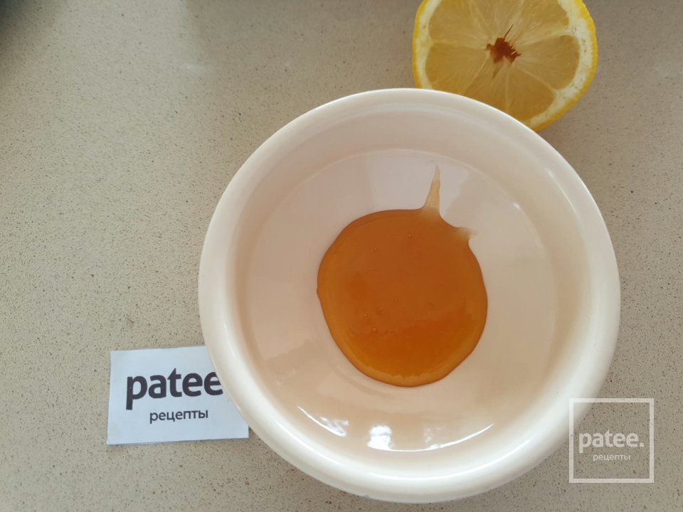 Салат с запеченной моцареллой и клубникой - Шаг 8