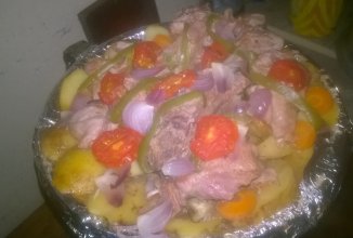 ПЕЧЕНЫЙ ОКОРОК ИНДЕЙКИ С ВОЩАМИ  В ФОЛЬГЕ НА СКОВОРОДЕ