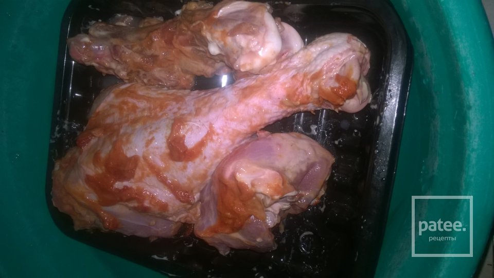 ПЕЧЕНЫЙ ОКОРОК ИНДЕЙКИ С ВОЩАМИ  В ФОЛЬГЕ НА СКОВОРОДЕ - Шаг 1