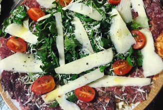 Карпаччо из говядины с пармезаном👌🏻