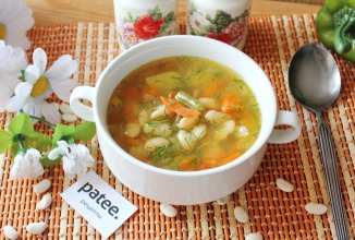 Суп с белой и зеленой фасолью