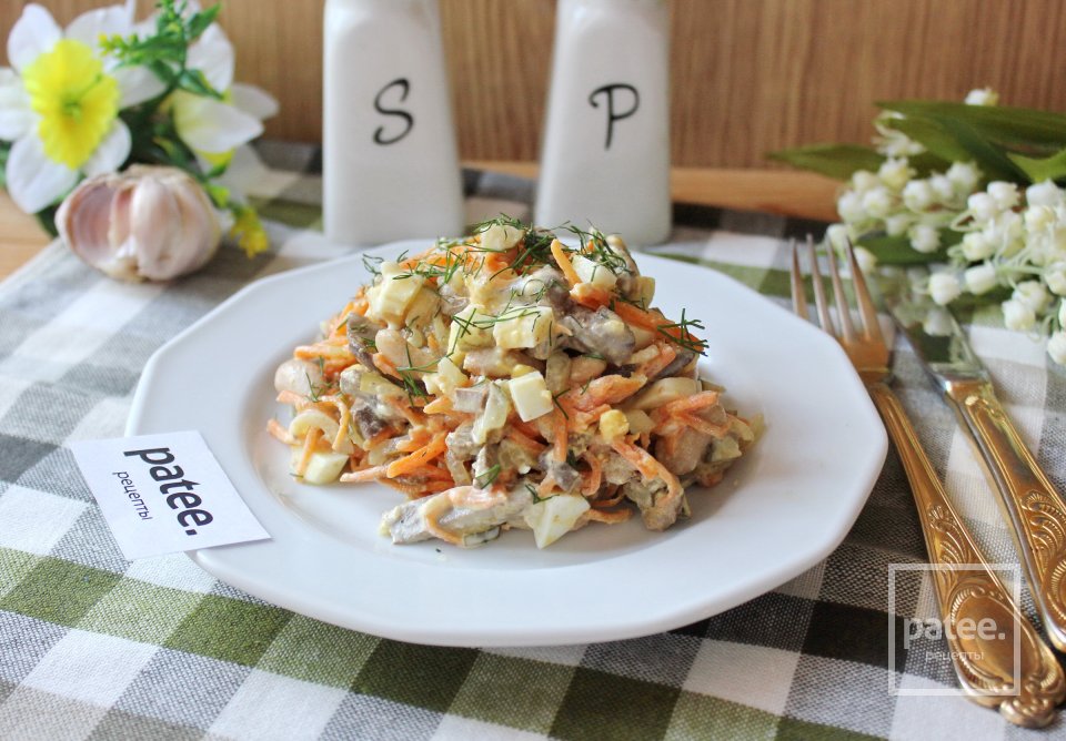 Салат с куриной печенью и маринованными огурцами - Шаг 13