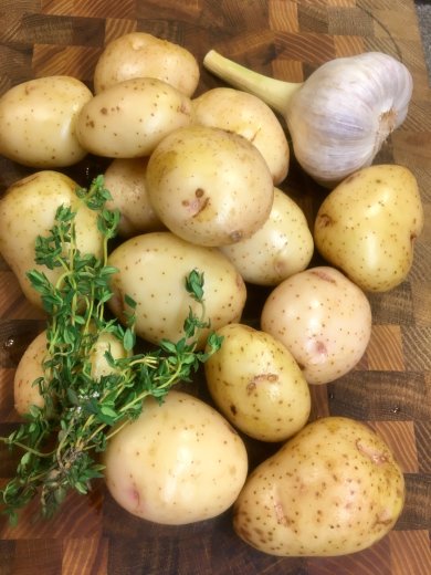 Молодой печёный картофель с тимьяном - Шаг 1