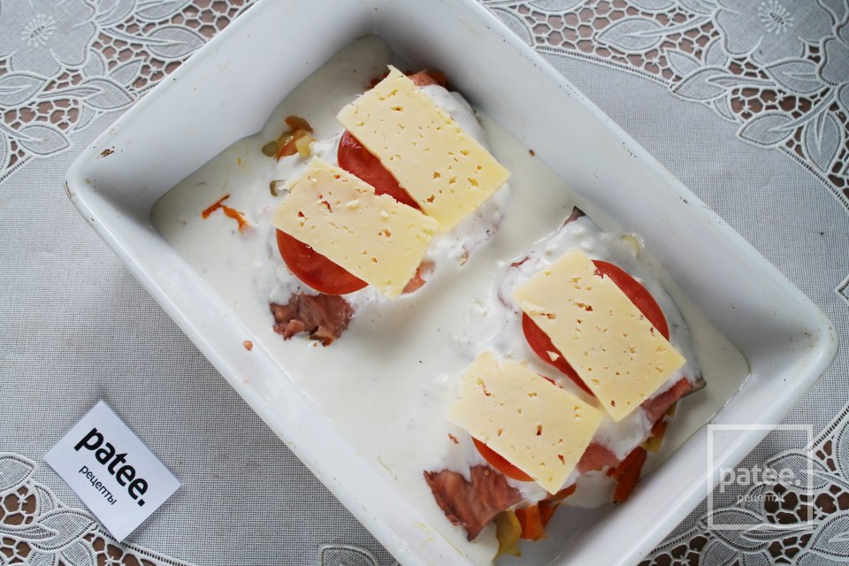 Горбуша в духовке с овощами и сыром - Шаг 13