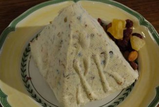 Ванильная пасха с цукатами и миндалем