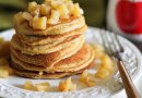 Яблочные панкейки