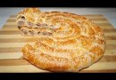 Слоеный пирог "Улитка с фаршем"