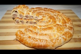 Слоеный пирог "Улитка с фаршем"