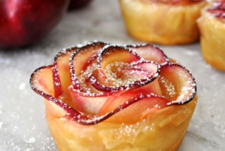 Яблочное пирожное