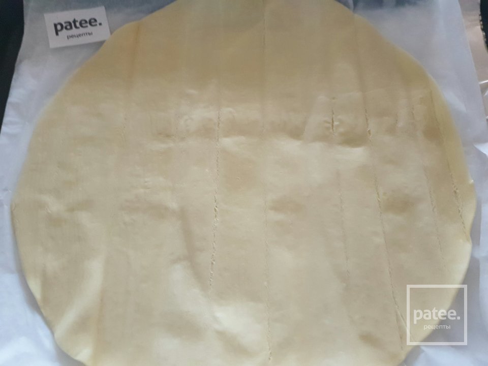Пицца по-домашнему на слоеном тесте - Шаг 3