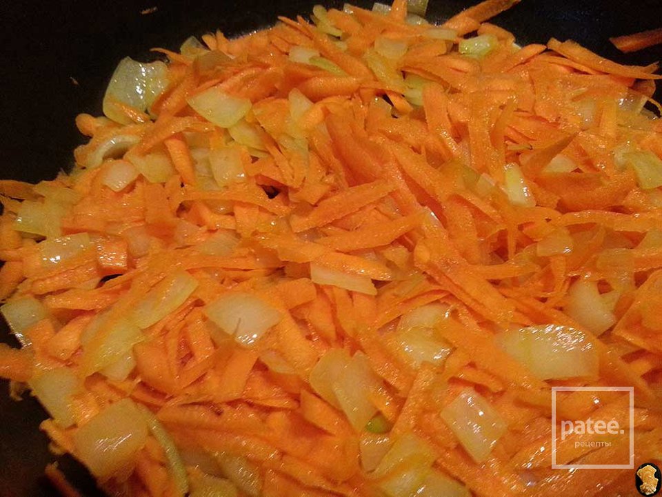 Салат с фасолью и гренками - Шаг 1