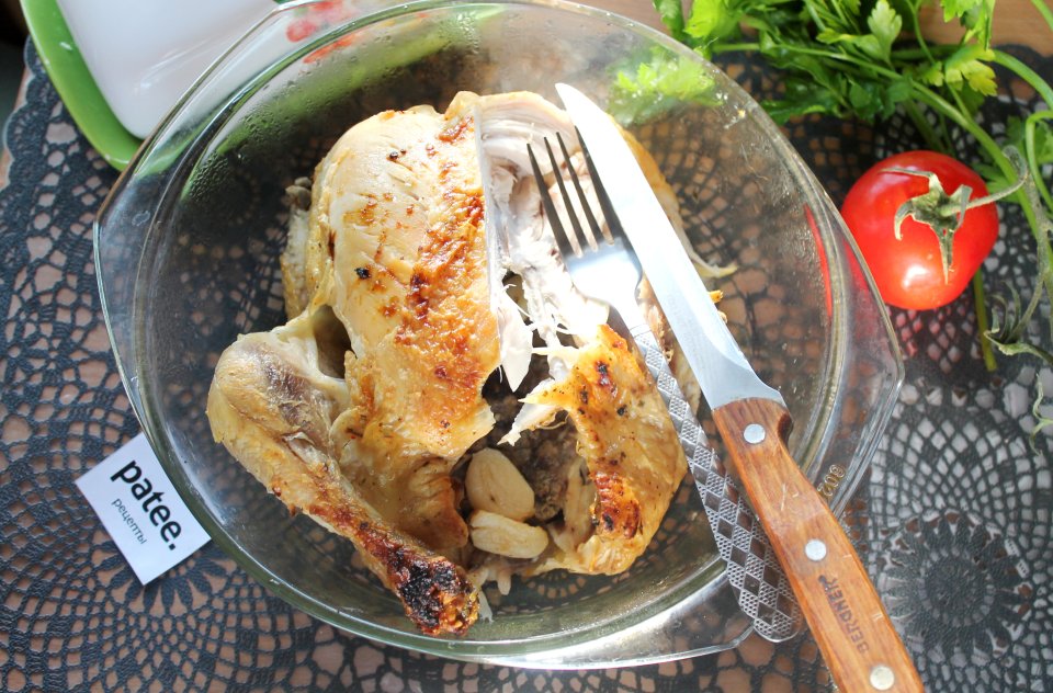 Курица, запечённая в рукаве в духовке